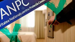 Cinci hoteluri din regiunea Bucureşti – Ilfov, închise temporar de ANPC. Au fost găsite produse expirate şi mizerie în camere
