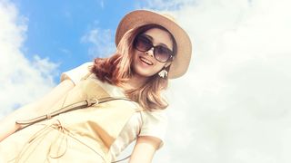 Vrei să ai parte de o vară casual? Iată cele mai importante obiecte pe care trebuie să le aibă orice femeie &icirc;n garderobă!