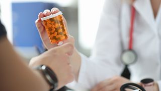 Ce salariu are o farmacistă în 2022?