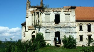 Cum arăta Castelul Banffy în trecut. Astăzi, domeniul este gazda festivalului Electric Castle