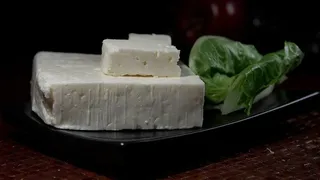 VIDEO | Brânzeturile ating un preț record. Vezi cât costă un kilogram de brânză