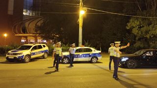 Accident rutier pe o șosea din România. O copilă care traversa neregulamentar a fost călcată de o mașină