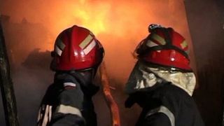  Trei case din Gorj au fost mistuite de flăcări