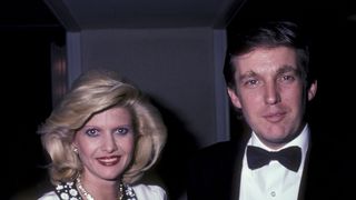 Cum s-au cunoscut Donald Trump si Ivana, prima lui soție. Aceasta a încetat din viață săptămâna trecută