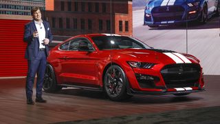 Ford se pregătește de concedieri masive. Care este motivul real