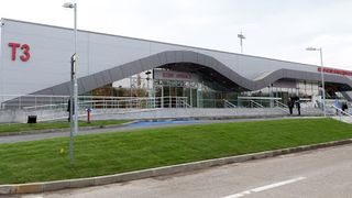  Un bărbat a murit în Aeroportul din Iași în timp ce făcea formalitățile