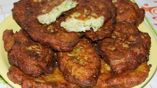 Cea mai simplă reţetă de chifteluţe de dovlecei