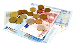 Curs valutar azi, 25 iulie 2022. Cum evoluează euro şi dolarul?