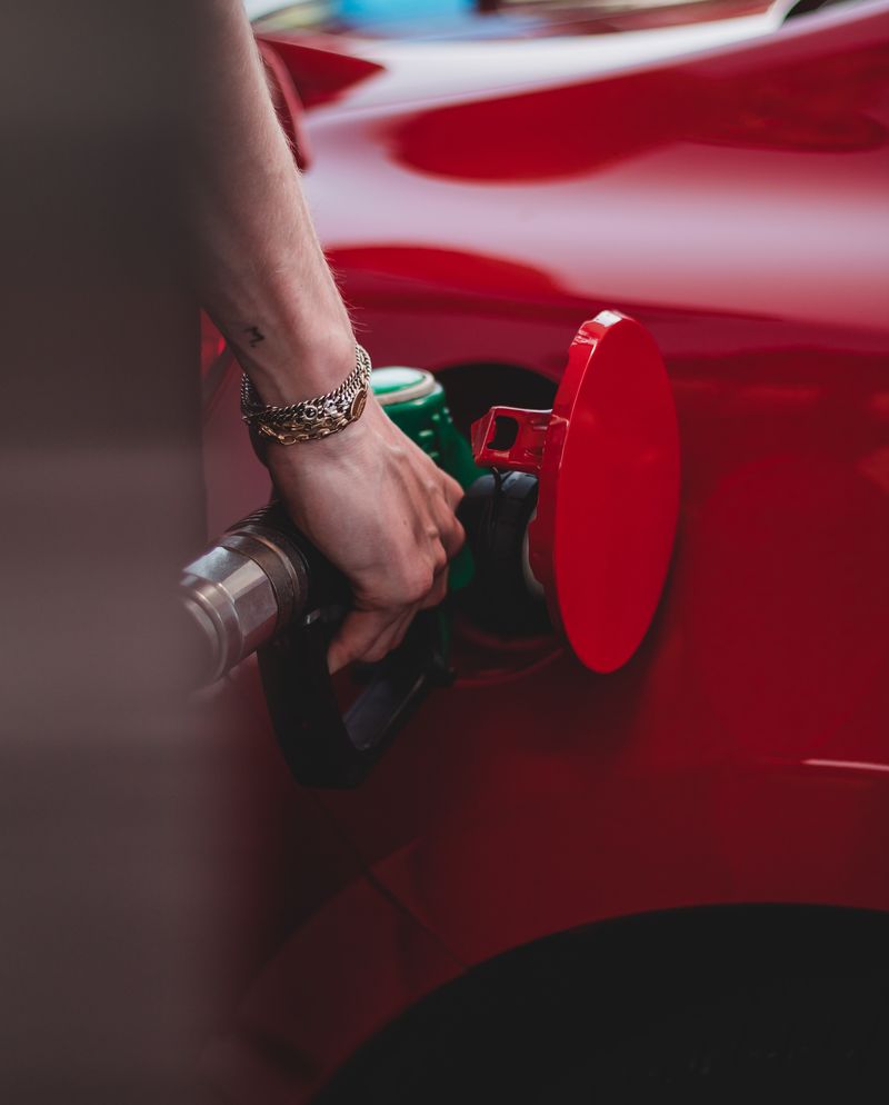 pret motorina benzina