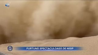 Furtună spectaculoasă de nisip