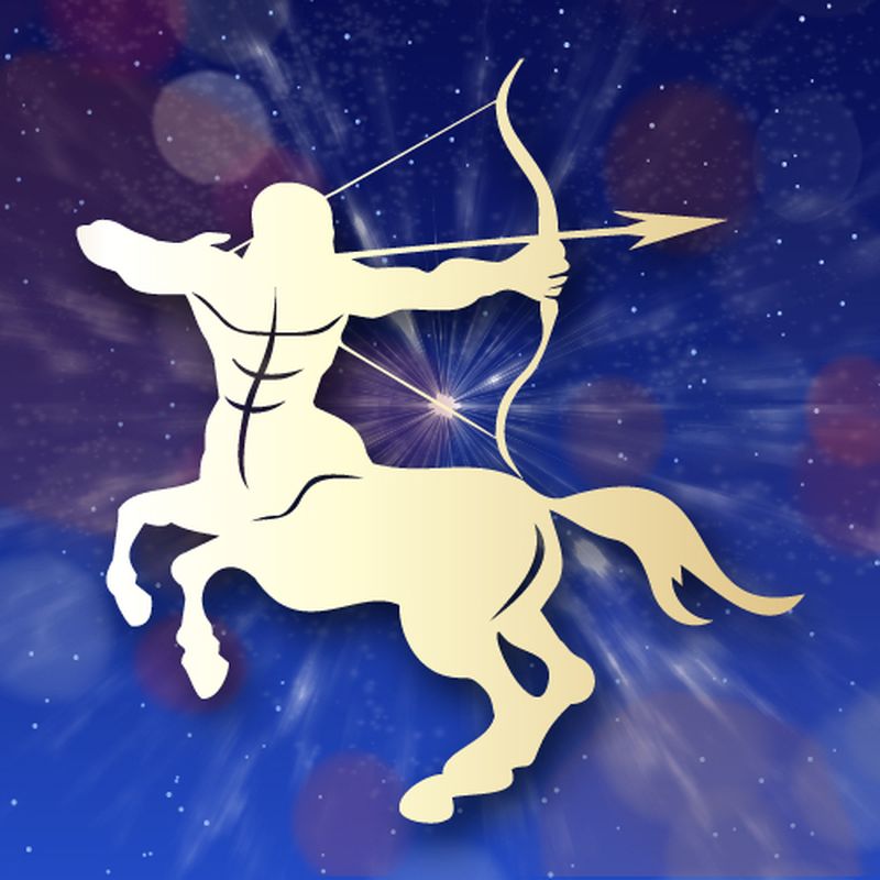 Horoscop august 2022 Săgetător