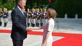 klaus iohannis maia sandu