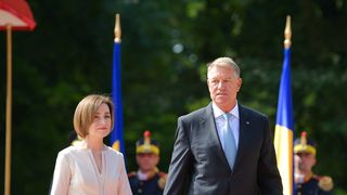 klaus iohannis orban