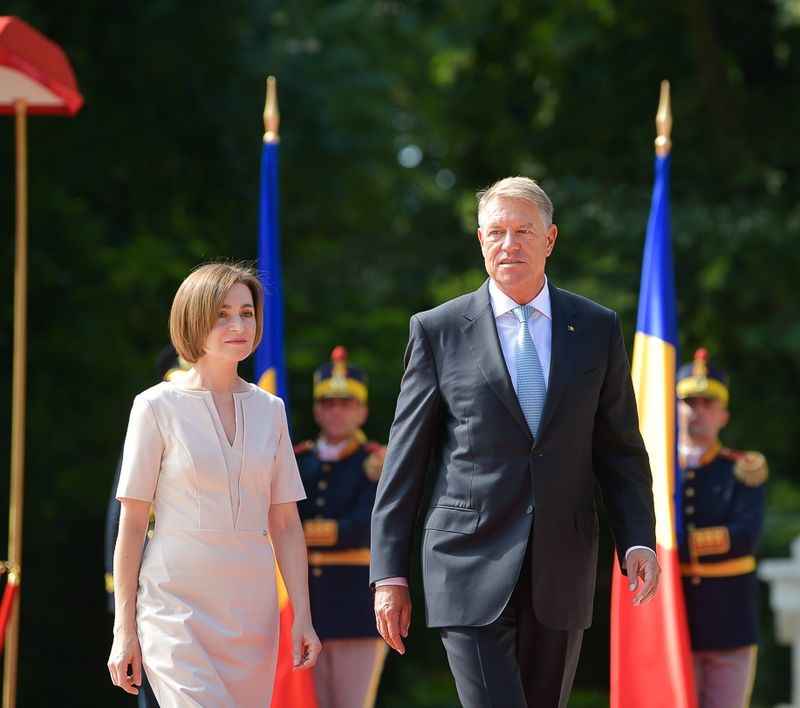 klaus iohannis orban