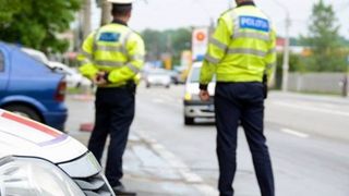   Patru polițiști din Chitila au fost reținuți pentru luare de mită de la șoferi