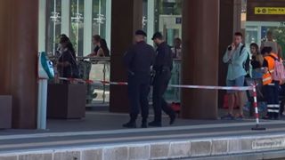 Tragedie în Italia. Fiicele unei românce s-au stins din viață după ce au fost lovite de tren