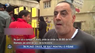 &Icirc;n plină criză, se bat pentru o p&acirc;ine