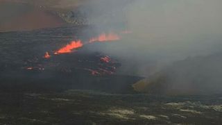 Un vulcan a erupt în apropiere de Reykjavik, capitala Islandei