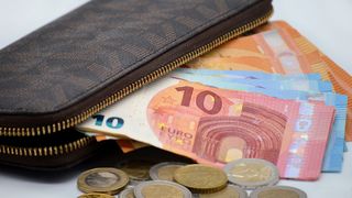 Curs valutar azi, 8 august 2022. La ce cotație a ajuns moneda Euro? Anunțul oficial