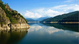 7 lacuri superbe din Rom&acirc;nia. Atrag turiștii ca un magnet