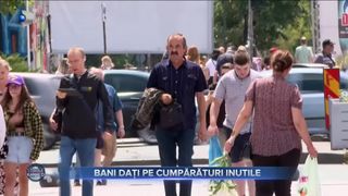Bani dați pe cumpărături inutile