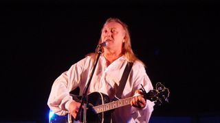 Ștefan Hrușcă &icirc;mplineşte 65 de ani. Care este motivul pentru care folkistul a ales să se mute &icirc;n Canada