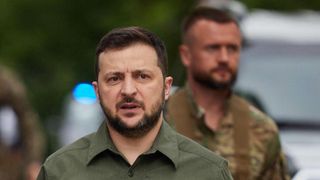 Zelenski a demis șefii serviciilor de securitate din patru regiuni