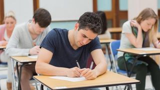 Subiecte Matematică BAC 2022: Ce au primit elevii în sesiunea de toamnă?