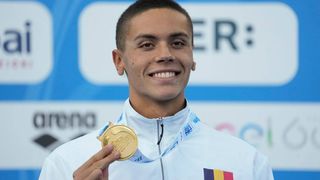 David Popovici s-a calificat pentru finala de  400 de metri liber, dar s-a retras