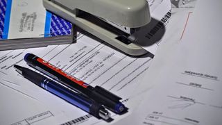 VIDEO | Facturile ne lasă chiar și în lunile de vară cu buzunarele goale: „Stăm la lumânare, ce să mai facem...”