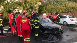 La un pas de o tragedie în Iași: Patru persoane au fost rănite într-un accident rutier