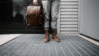 Diferitele tipuri de pantaloni pentru bărbați și cum să îi porți