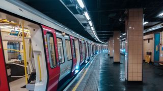 Rețeaua de transporturi din Londra, blocată din cauza unei greve pentru salarii