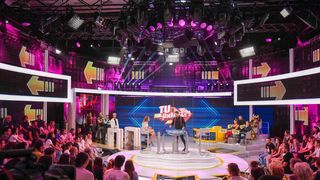 Ce sume sunt puse la bătaie la “Tu urmezi!”, show-ul prezentat de Dan Negru, care va începe în curând, la Kanal D!