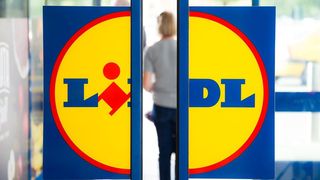 Zeci de magazine Lidl, închise temporar de inspectorii ANPC/Nereguli grave au fost descoperite și s-au aplicat amenzi de peste 3,5 milioane de lei