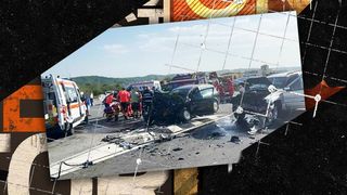 UPDATE: Trei mașini au fost implicate într-un grav accident produs pe DN17. Femeia rănită grav și-a pierdut viața