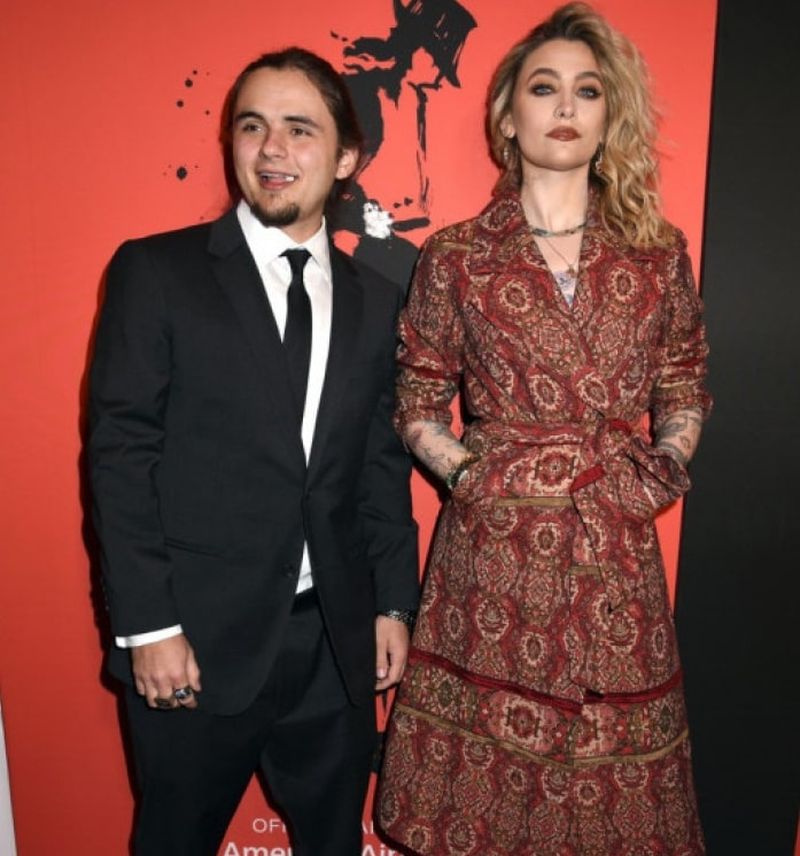 Michael Jackson ar fi implinit 64 de ani. Ce mai fac copiii „Regelui Muzicii Pop”