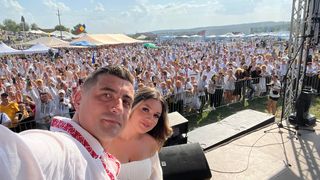 Nunta lui George Simion. Cât costă darul oferit de Becali?