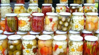 Reţetă murături asortate la borcan: O ideea specială pentru această toamnă