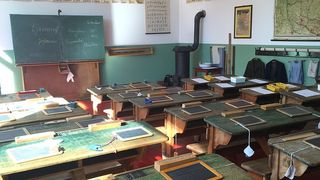 Radiografia școlilor din Rom&acirc;nia: peste 300 de unități de &icirc;nvățăm&acirc;nt nu au apă curentă sau canalizare &icirc;n 2022