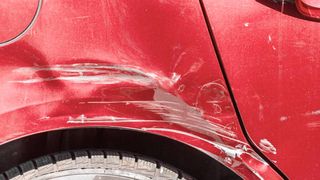 Scandal după o tamponare ușoară. Doi bărbați din Vatra Dornei au ajuns în arest