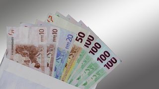 Curs valutar, 5 septembrie 2022. Cotațiile pentru euro și dolar