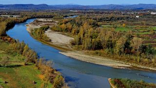 Un ucrainean a fost găsit fără suflare în râul Tisa. Autoritățile sunt în alertă