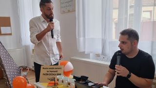 Matinalii Radio Impuls, &icirc;n mijlocul copiilor din Săcădate, &icirc;n prima zi de şcoală