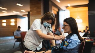 VIDEO - Polițiștii din Capitală s-au alăturat joi unei campanii de donare de sânge