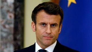 Emmanuel Macron: Regina Elizabeth a II-a a fost o prietenă a Franţei, o regină a inimilor