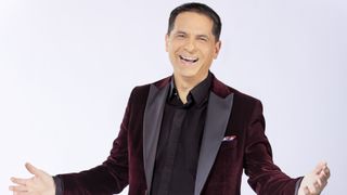 Romanii si-au inceput weekend-ul cu gimnastica mintii!  “Jocul cuvintelor cu Dan Negru”, lider de audienta, vineri seara, la nivel intregii tari si la orase