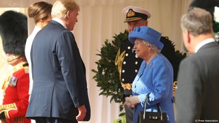 Donald Trump a dezvăluit ce i-a spus regina Elisabeta a II-a despre prim-miniștrii britanici