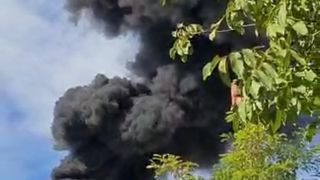 Incendiu puternic &icirc;ntr-un bloc de locuințe din Timișoara &icirc;n apropierea Stadionului &bdquo;Dan Păltinișanu&rdquo;. 38 de persoane au fost evacuate