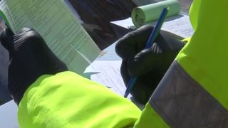 Noi reguli pentru șoferi: nerespectarea acestui marcaj te poate lăsa fără permis